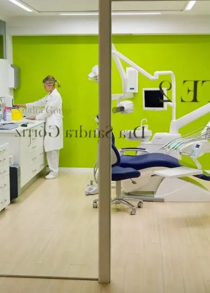 Clínica Dental Dra. Sandra Górriz - Coleg. nº 1122