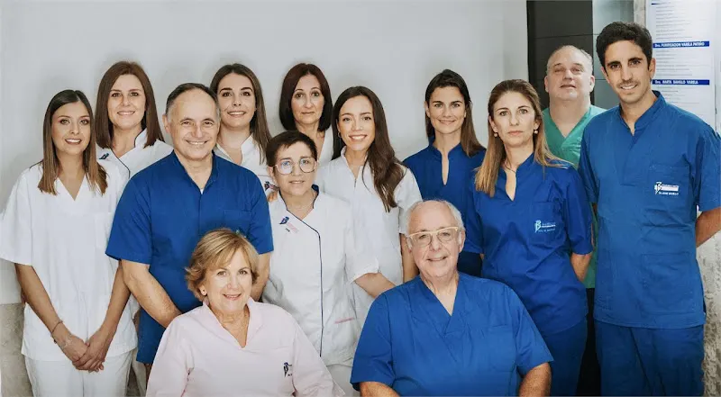 Clínica Dental Bahillo - Dentista en Santiago de Compostela - foto 2