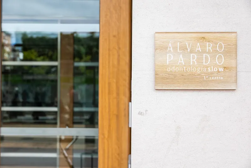 Clínica Dental Álvaro Pardo