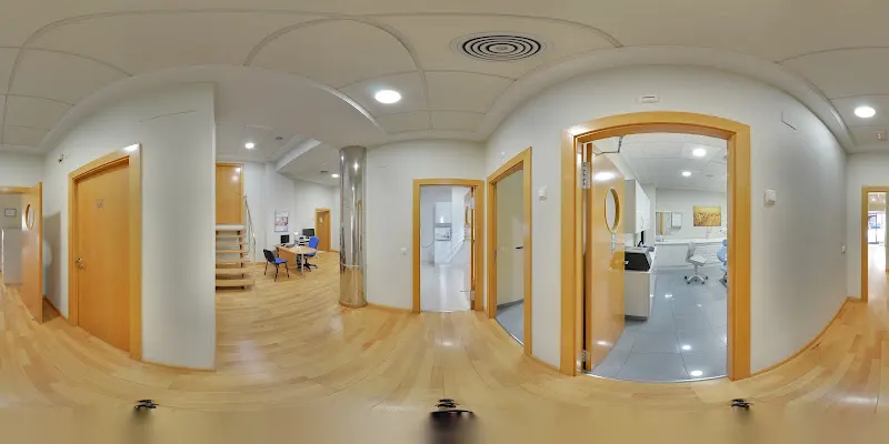 Clinica Dental Dr. Calvarro en Almansa