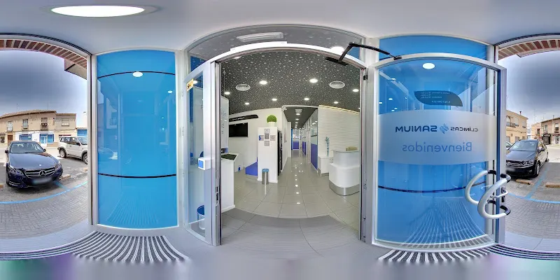 Sanium Clínica Dental Villarrobledo - Dentista en Villarrobledo - foto 2