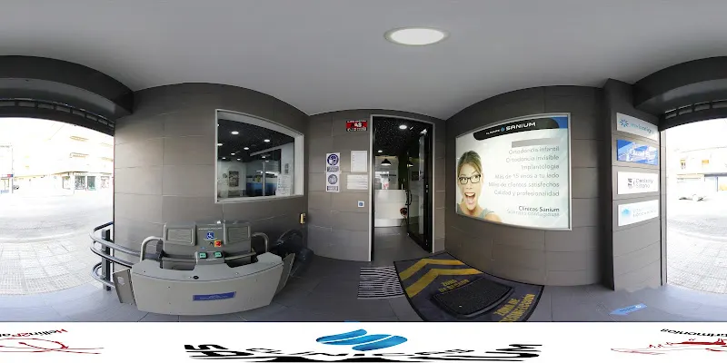 Sanium Clínica Dental Hellín - Clínica dental en Hellín - foto 2