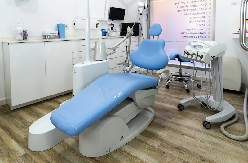 Clínica Dental Plaza - Dentista en Hellín - foto 2