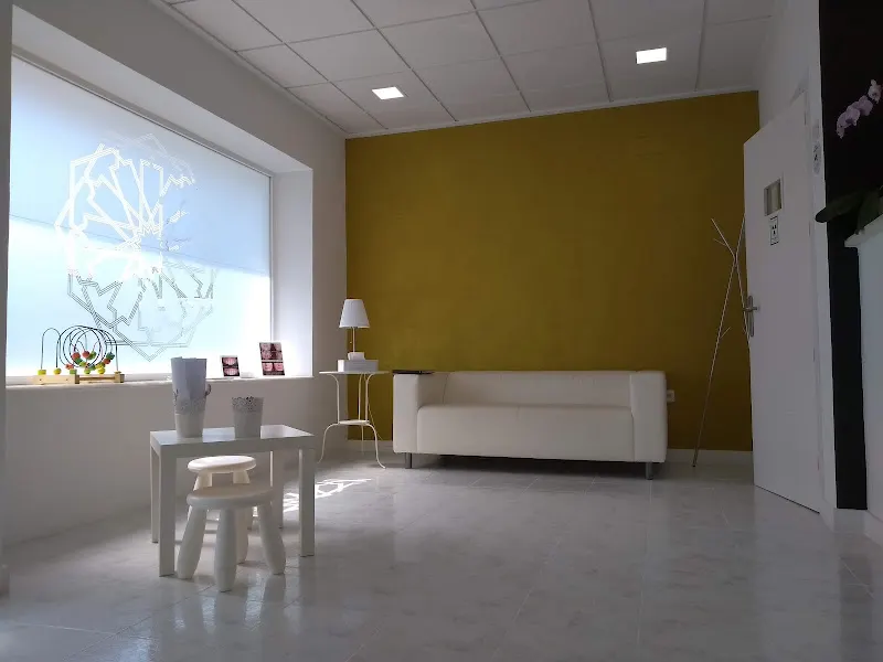 VIA CLINICA DENTAL ALTEA