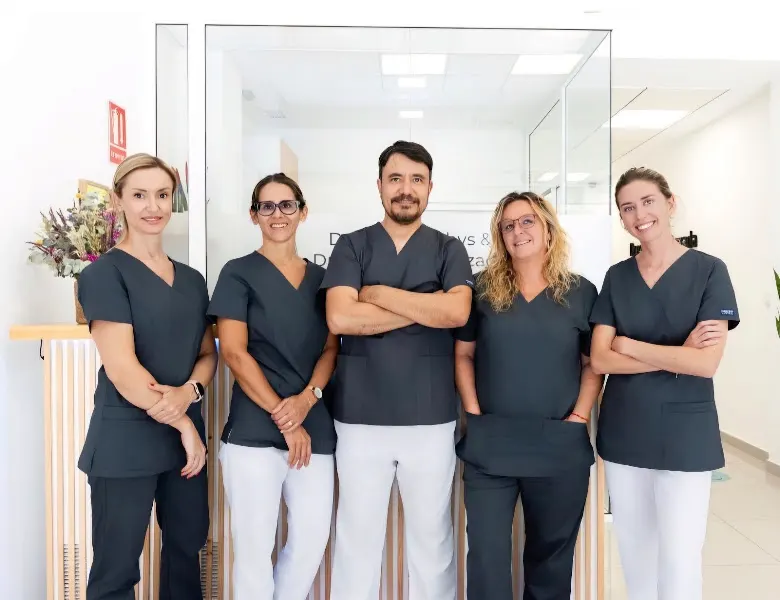 Family Dental | Dentista Alicante