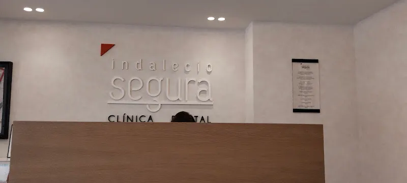 Clínica Dental Indalecio Segura Garrido - Clínica dental en Almería - foto 2