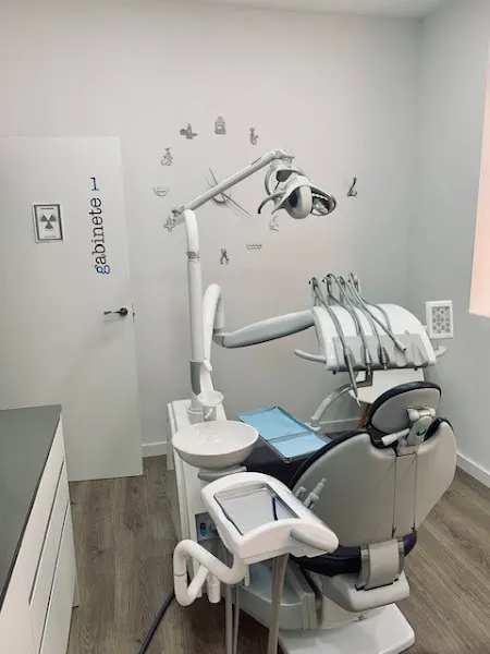 Clínica Dental María Eugenia López Domínguez
