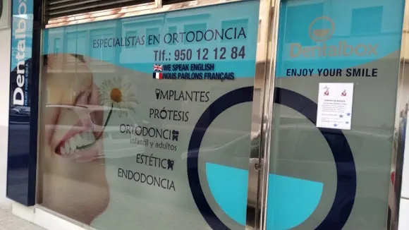 DENTALBOX - Dental Clinic | Dentista en Albox