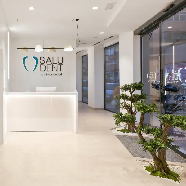 CLÍNICA DENTAL SALUDENT DENIA - Clínica dental en Denia - foto 2