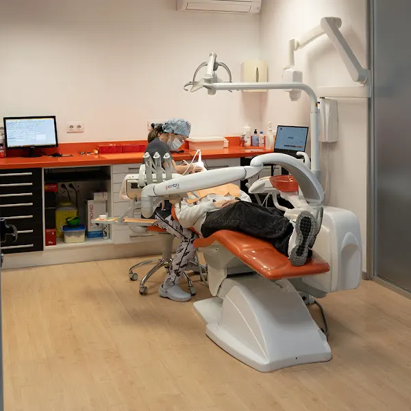 CLÍNICA DENTAL R.P., Xàbia