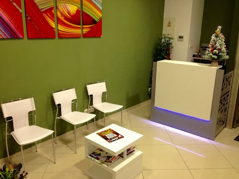 Sphere Dental Studio - Clínica Dental (Deutscher Zahnarzt)