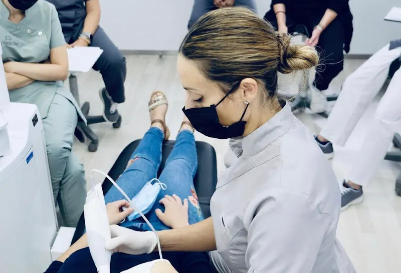 Clínica Dental Esther Sánchez en Elche - Elche
