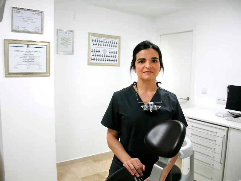 Periodoncista en Villajoyosa - Paz Usin Nesman