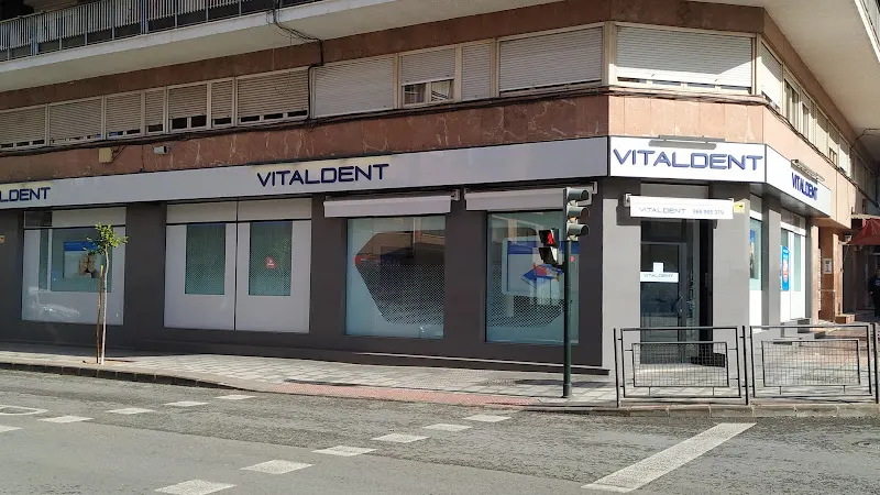 Clínica Dental Vitaldent - Clínica dental en Elda - foto 2