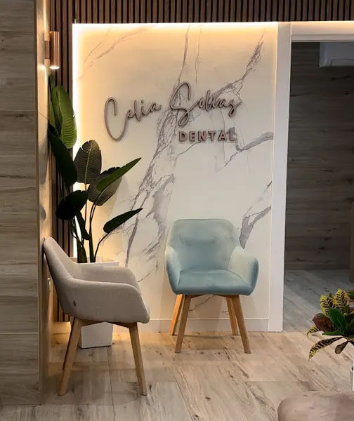 Clínica Dental Celia Solvas - Adra