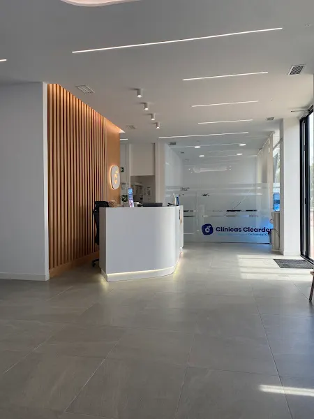 Clínica Dental Cleardent Almería - Almería