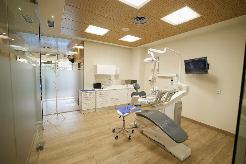 Clínica Dental González - Clínica dental en Castrillón