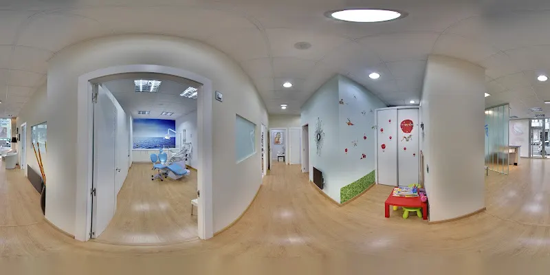 Salud Dental y Estética Viesques - Clínica dental en Gijón - foto 2