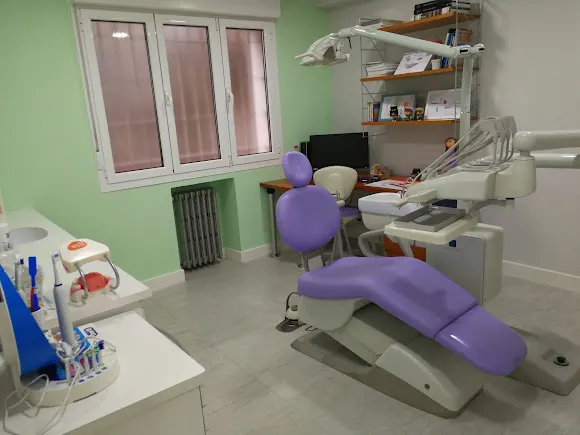 Rodero. Clínica De Salud Dental - Oviedo