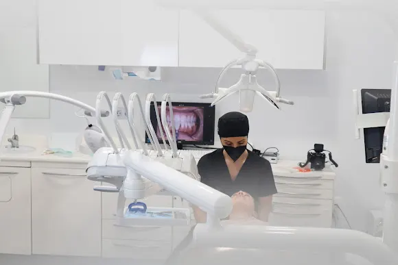 Clínica Dental Del Corte - Oviedo