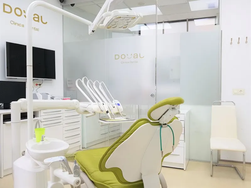 Clínica dental Doval. Ortodoncias. Implantes dentales. Dentista. - Gijón