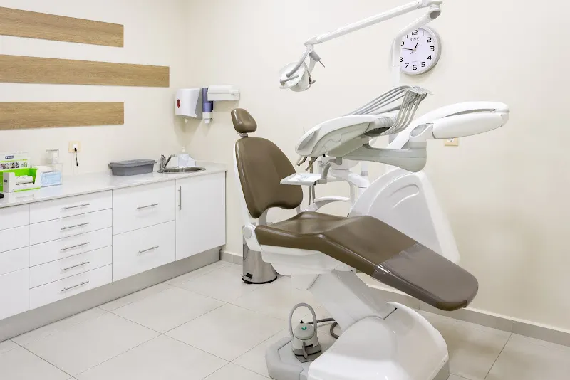 Centro Dental Macarena de la Osa - Montijo