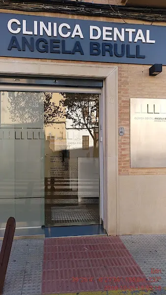 Clinica Dental Angela Brull - Dentista en Torrent - foto 2