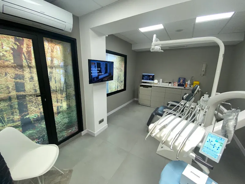CLÍNICA DENTAL Dr.TORRENTS