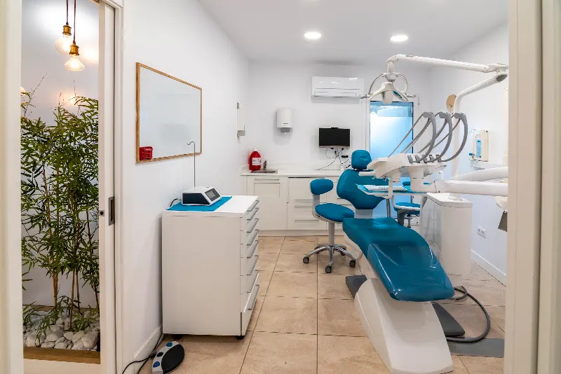 Clinica Dental Aiguafreda - Dentista en Vic - foto 2