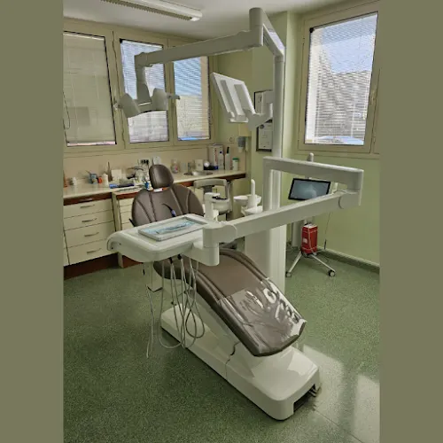 Clínica Dental Núria Canals - Martorell