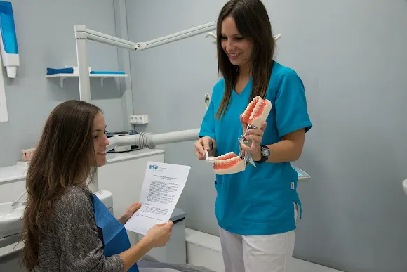 Clinica Dental Khesla - Palafolls
