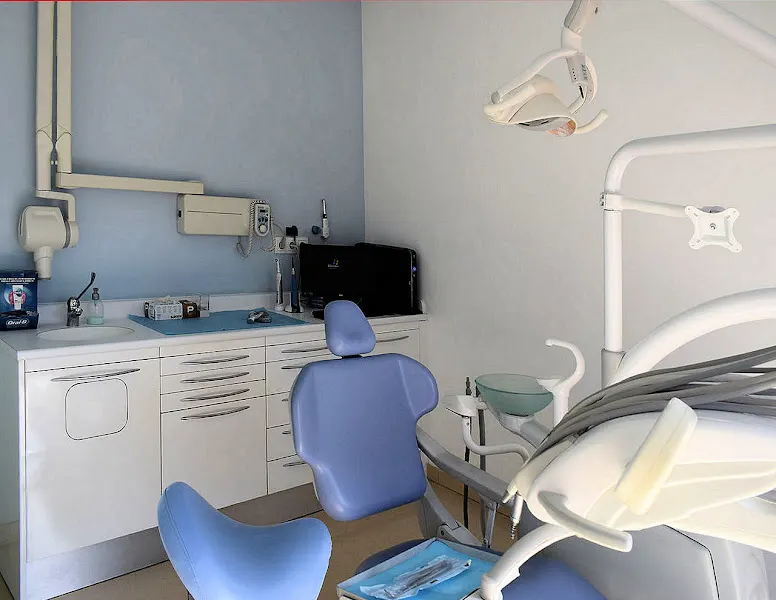 Clínica Castell - Clínica dental en Castelldefels - foto 3