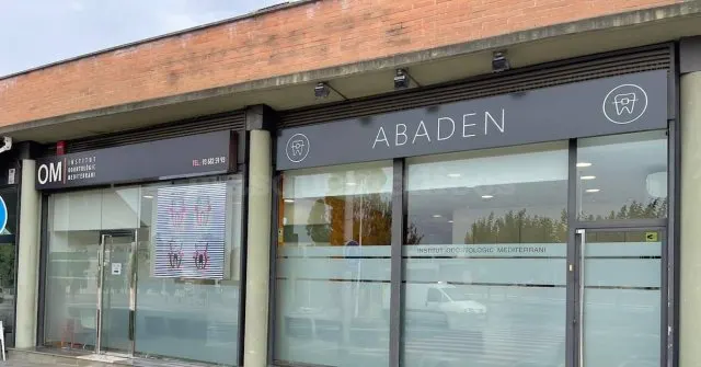 Abaden Dentistas - Sant Andreu de la Barca - Dentista en Hospitalet de Llobregat (L) - foto 2