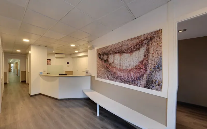 Abaden Dentistas | Clínica dental Barcelona - Marquès - Centro médico en Barcelona - foto 2