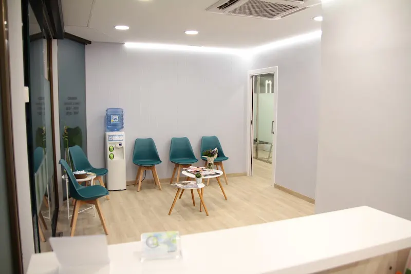 CENTRE DENTAL BAGET - Clínica dental en Sant Cugat del Vallès - foto 2