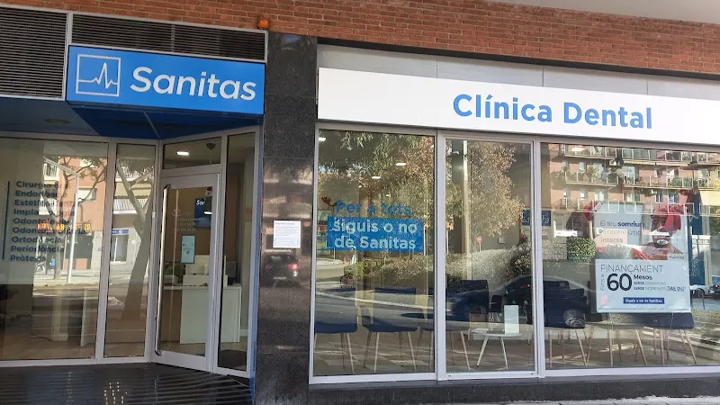 Clínica Dental Milenium Viladecans - Sanitas - Clínica dental en Viladecans - foto 2