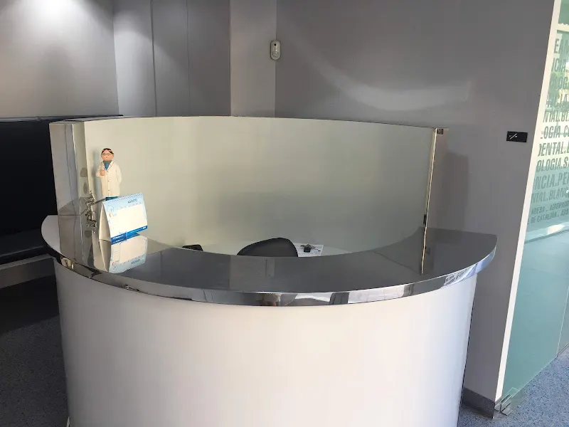 Clínica Dental Dr. Tomás Simancas