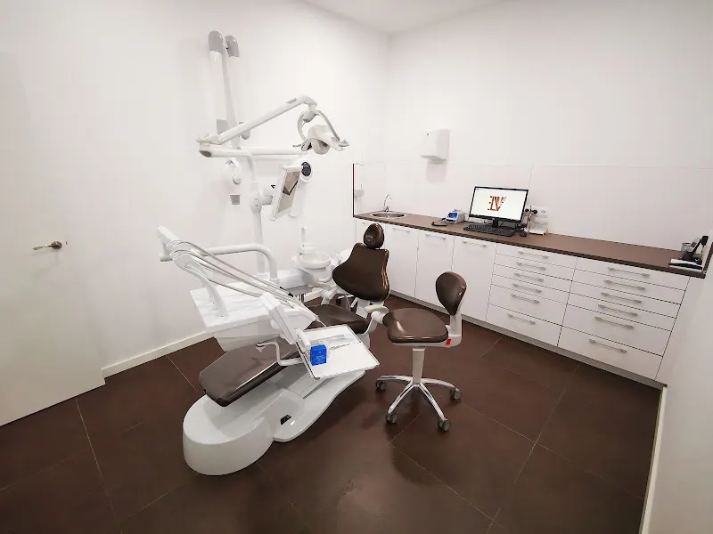 Clínica dental López Valdés. Salut i estètica dental en Gavà