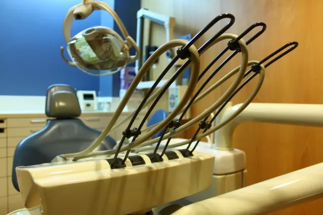 Clínica Dental Doctor Traveria - Dentista en Sant Boi de Llobregat - foto 2