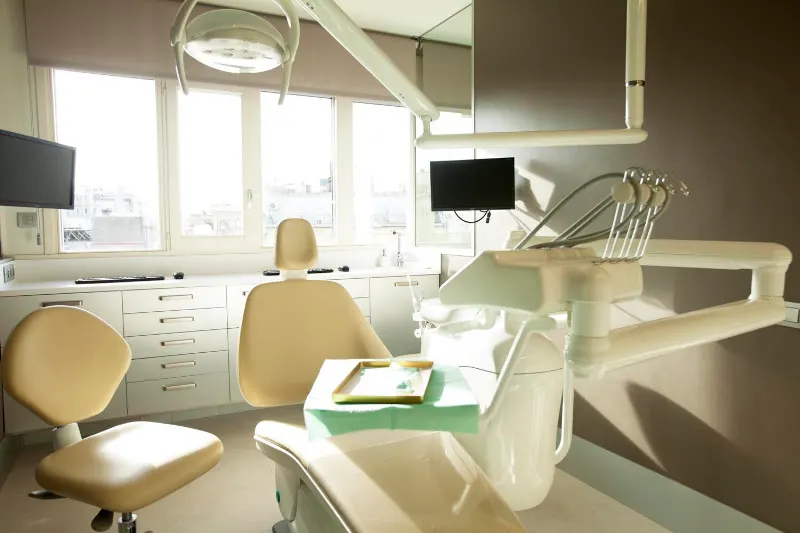 Clínica Dental AHOA - Dentista en Barcelona - foto 3