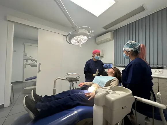 Clínica dental Drs. M. Espadas Cerdanyola - Cerdanyola del Vallès