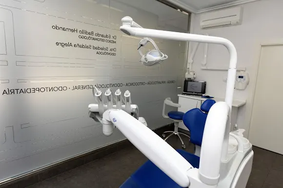 Clinica Dental DentalC Villarcayo - Clínica dental en Bilbao