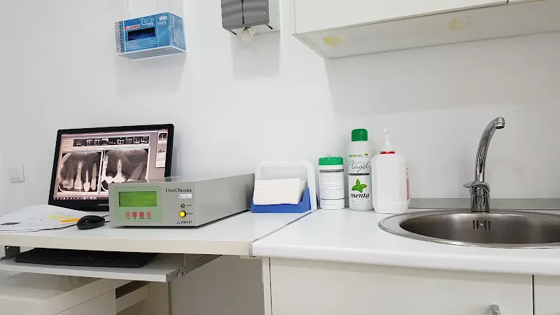 Clínica Dental Cabezas - Dentista en Cáceres - foto 2
