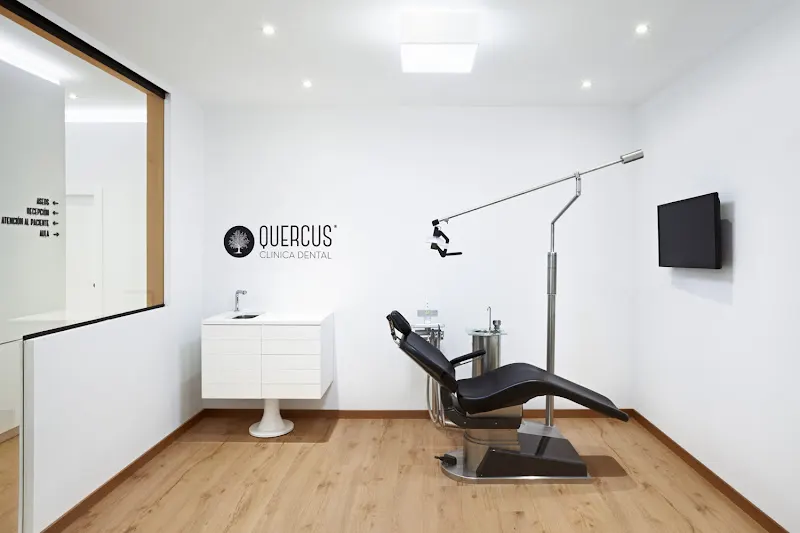 Clínica Dental Quercus - Dentista en Cáceres - foto 2