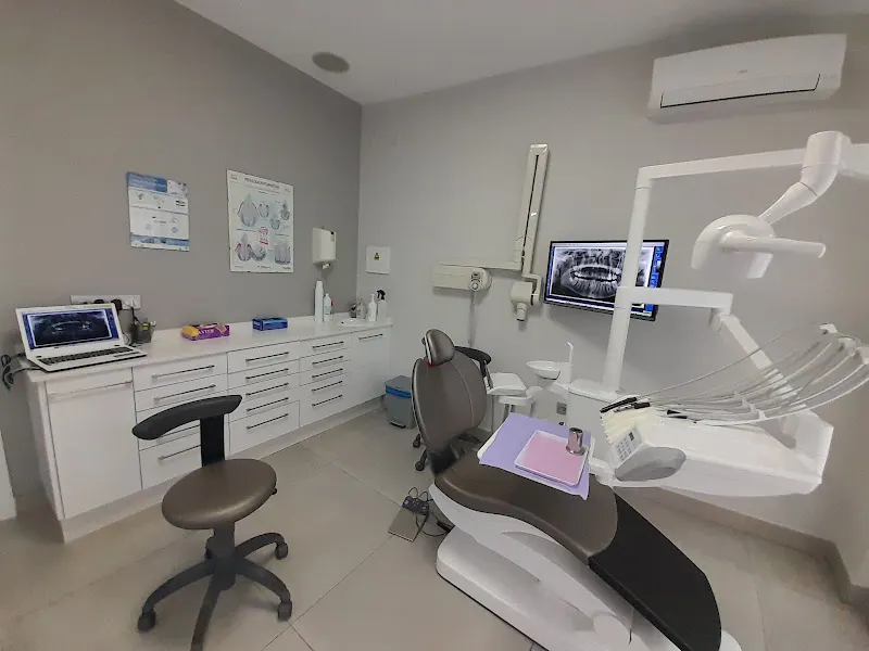 Clínica Dental Laura Rodríguez Gutiérrez - Clínica dental en Moraleja