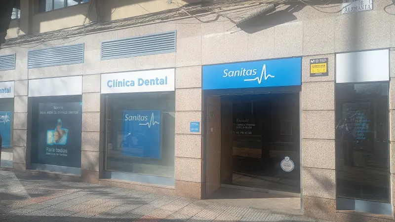 Clínica Dental Milenium Cáceres - Sanitas - Clínica dental en Cáceres - foto 2