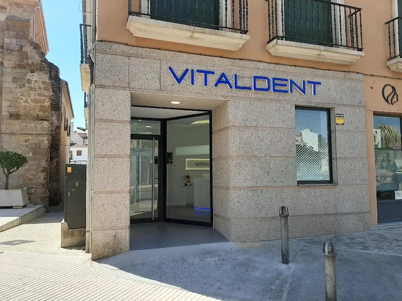Clínica Dental Vitaldent - Clínica dental en Plasencia - foto 2