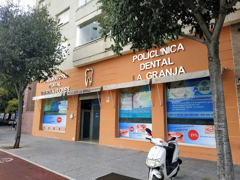 Policlínica Dental La Granja - Jerez de la Frontera