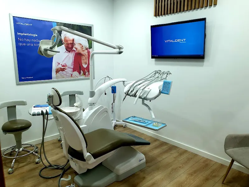 Clínica Dental Vitaldent - Clínica dental en Barbate