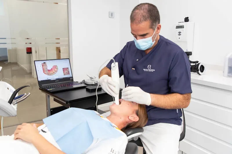 Dental De La Cruz